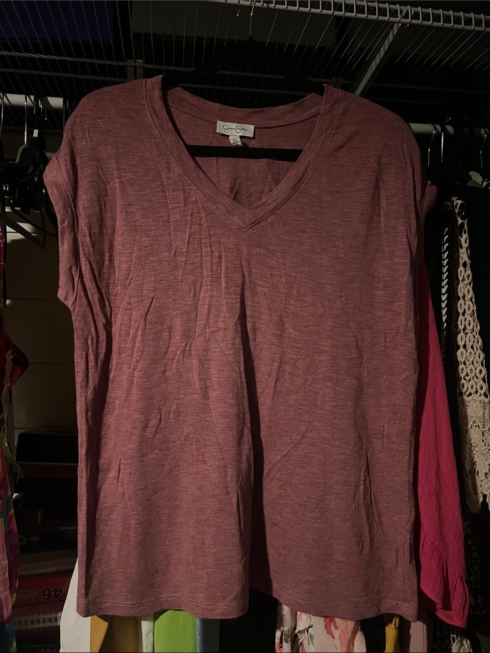 Jessica Simpson Women's V-Neck Short Sleeve Top in Mauve